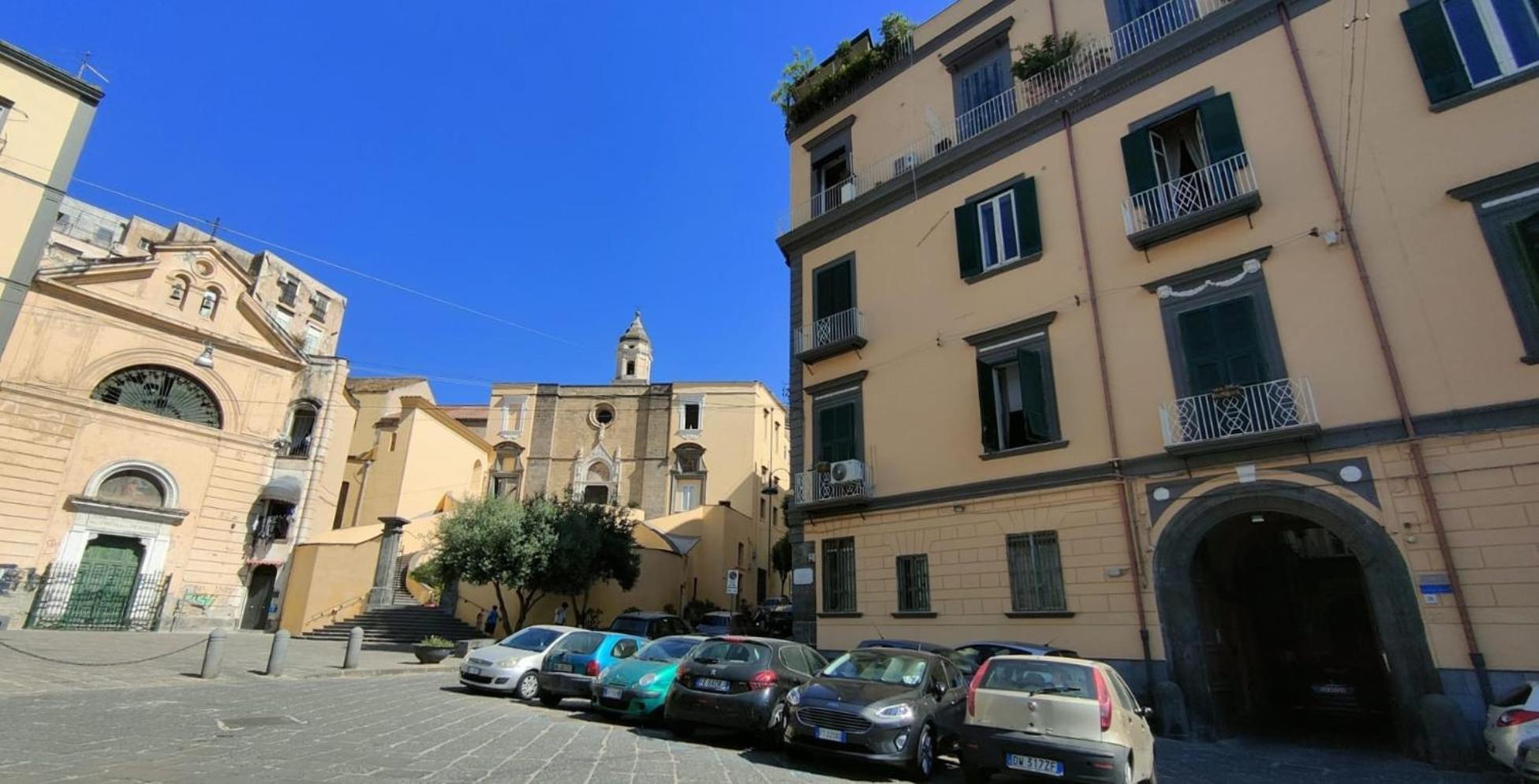 Segreta Catalana Apartment Napoli Bagian luar foto